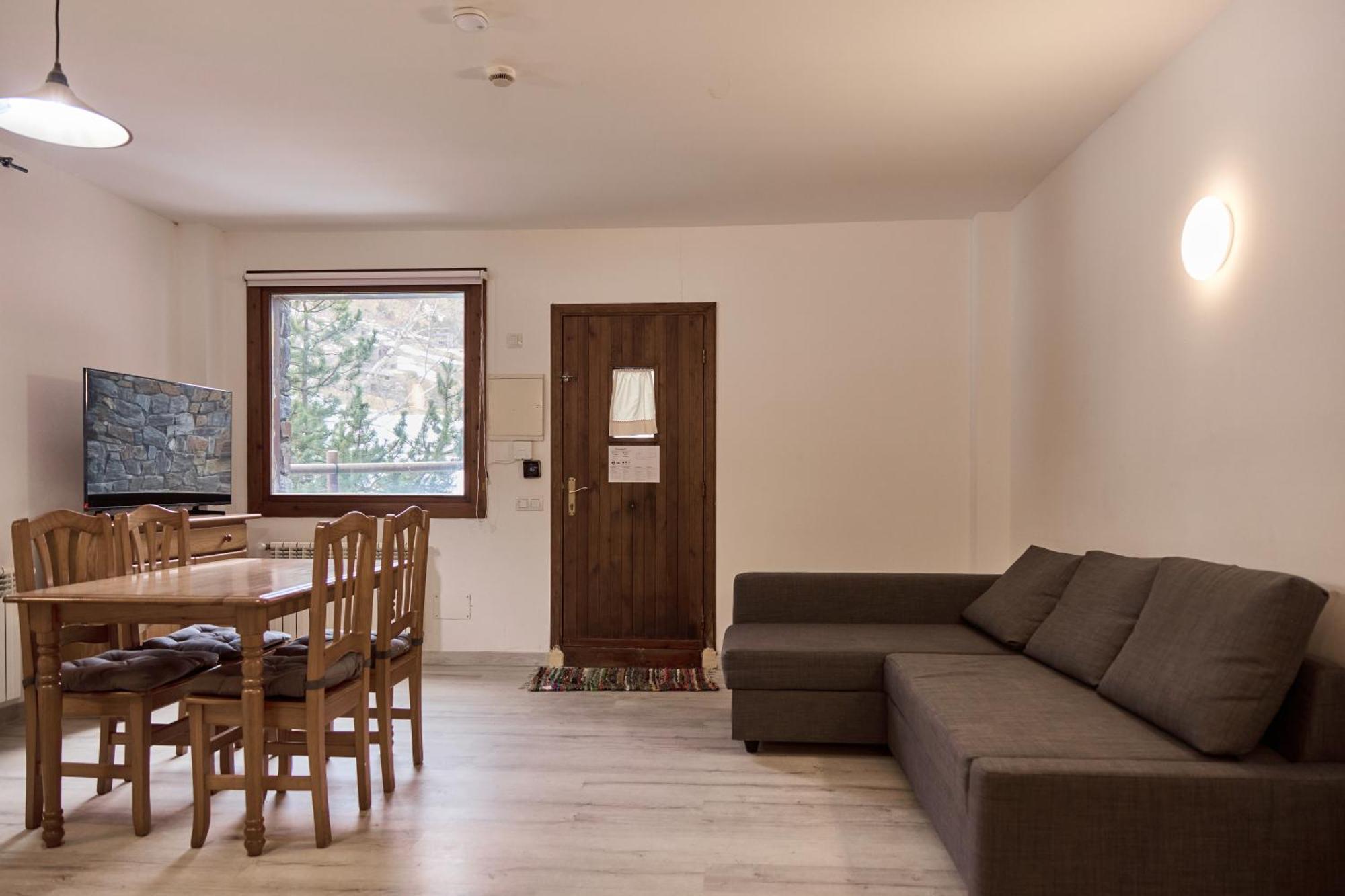 Con Parking Y Escritorio I En Incles I Andbnb Apartment *